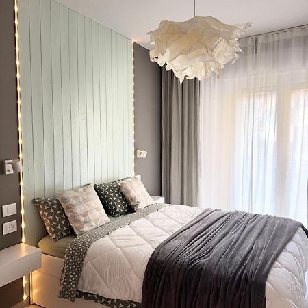 New Apartment In Historical Center Near Lake Riva del Garda Exterior foto